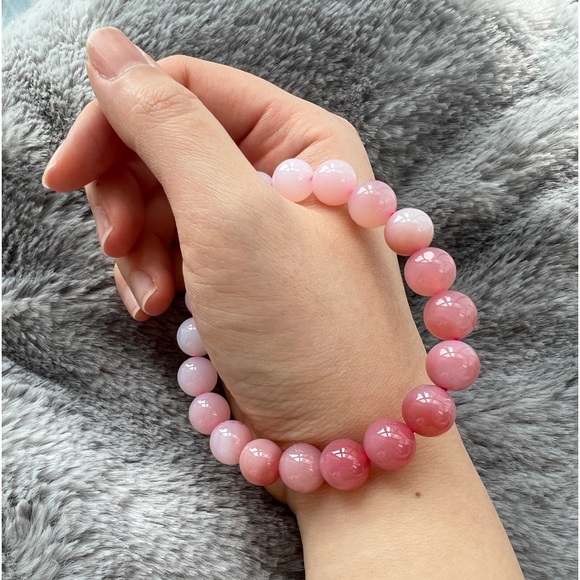 Peach Gradation Salt-Sourced Agate Bracelet🍑✨ - Picture 3 of 3